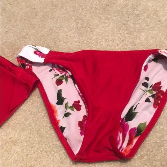 Swimsuit - Picture 1 of 6